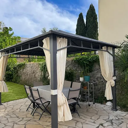 Elegant 4-5 Bedrooms Walk To Palais & Beaches *